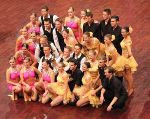 Formation der Tanzschule Trautz in Mannheim-2015